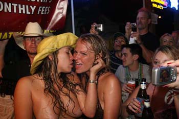 GIT-R-WET T-Shirt Contest 2007 photo - Duval Street, Key West